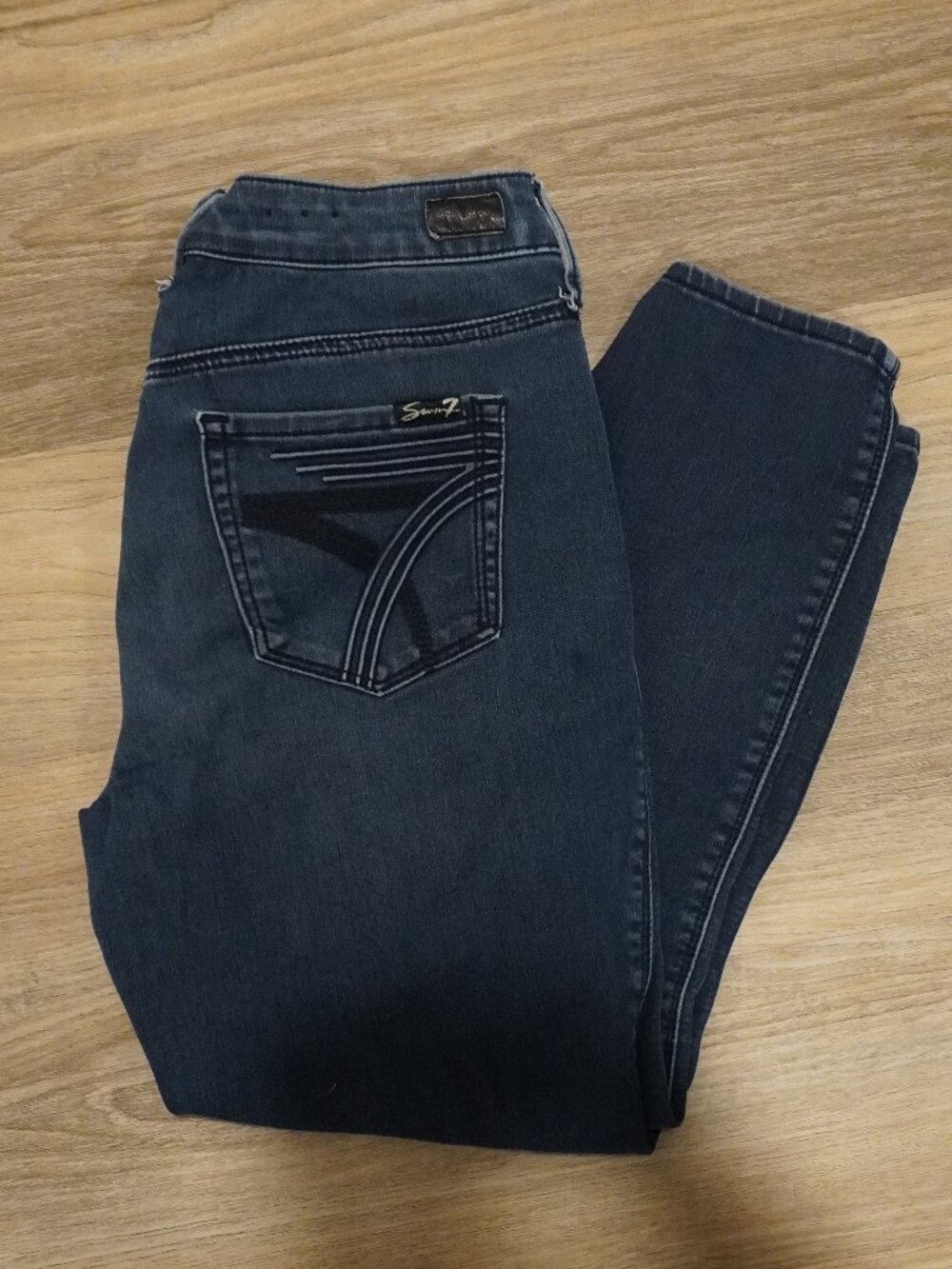 Seven 7 Women's Dark Wash Jeans Size 6